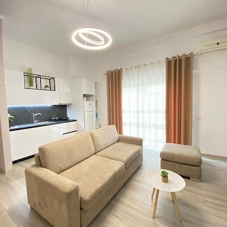 Newly Renovated One Bedroom Apartment In Tirana Exteriér fotografie