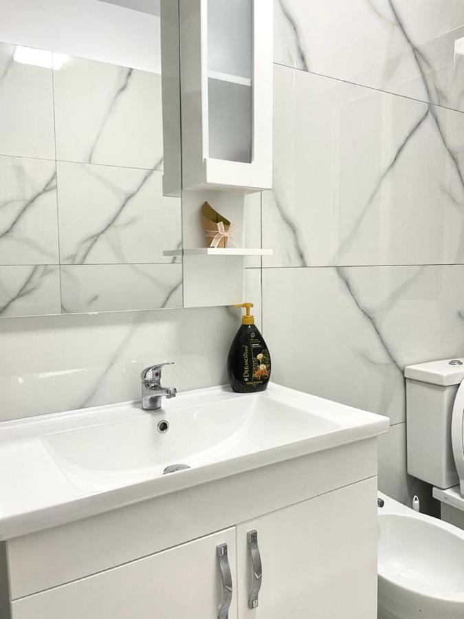 Newly Renovated One Bedroom Apartment In Tirana Exteriér fotografie